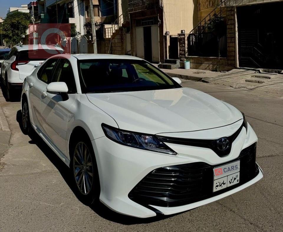 تۆیۆتا کامری